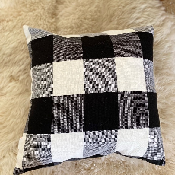 Set of 2 18x18 Buffalo Print Check Pillow Covers - Picture 3 of 7